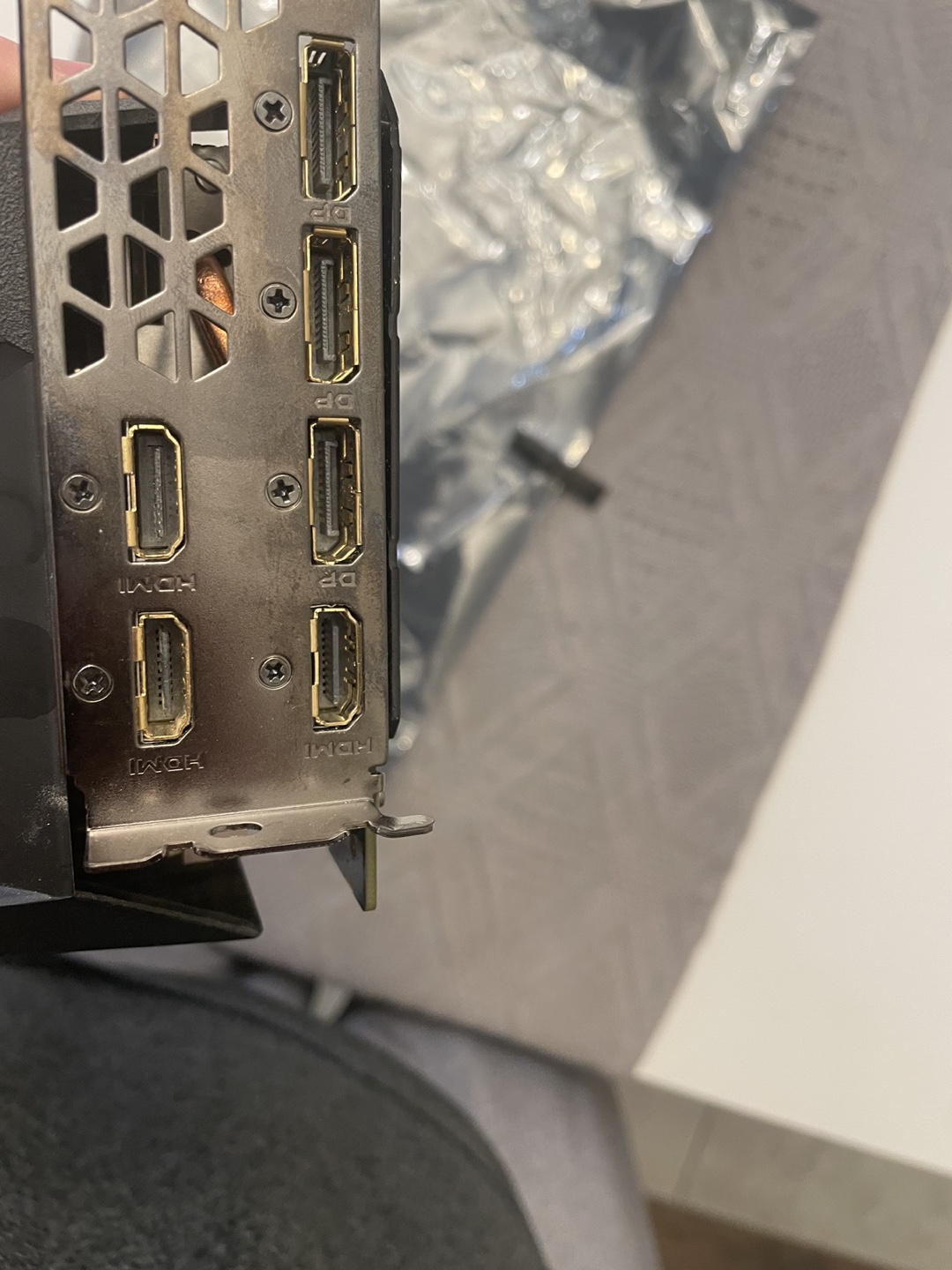 Gigabyte AMD Radeon RX Vega 56 8GB Graphics Card - photo 3