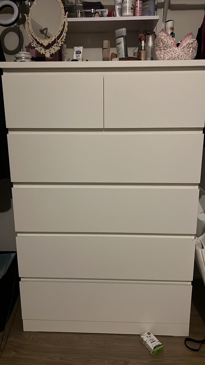 White Chest of Drawers - photo 2
