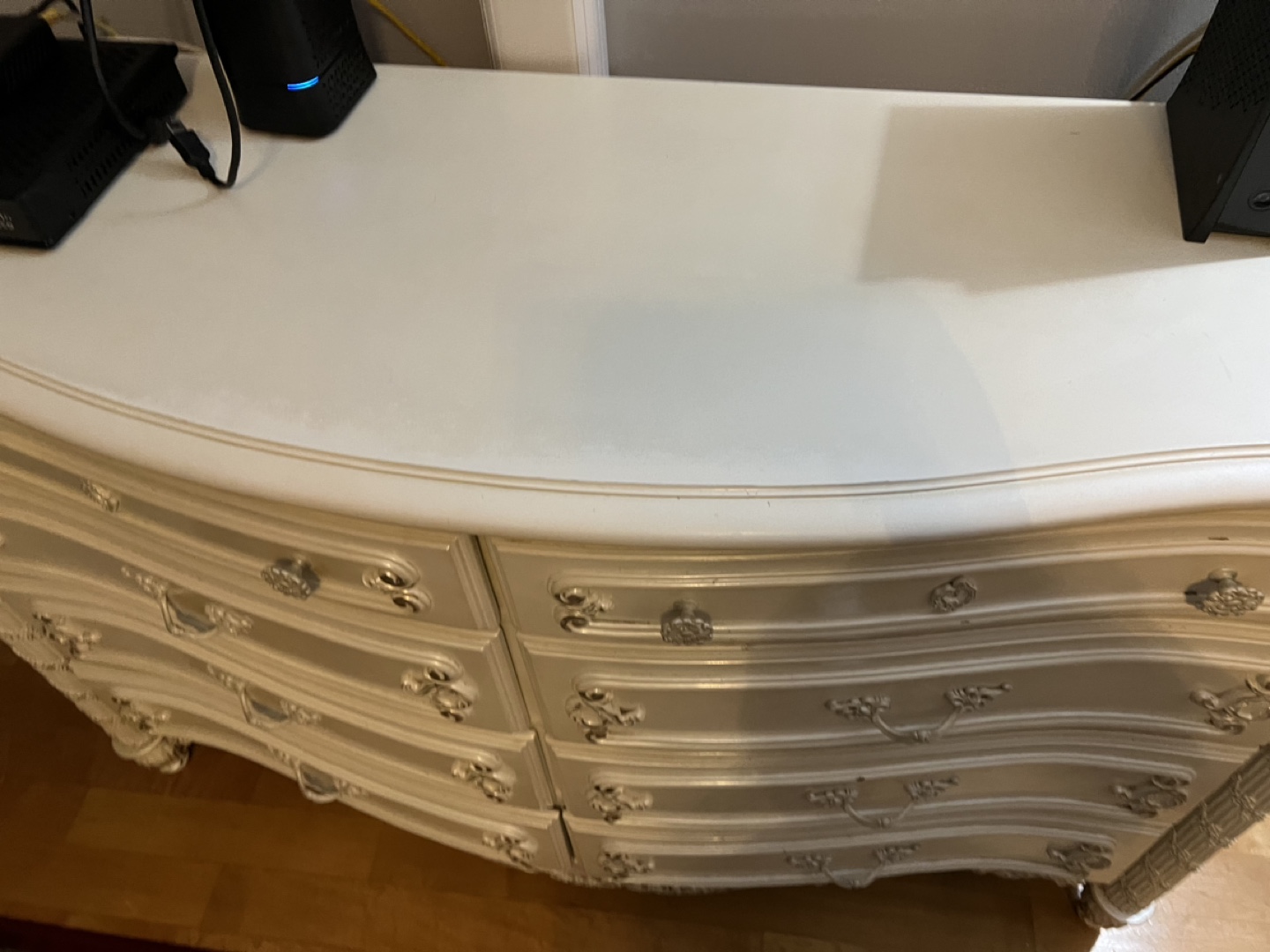 White 6 Drawer Dresser - photo 5