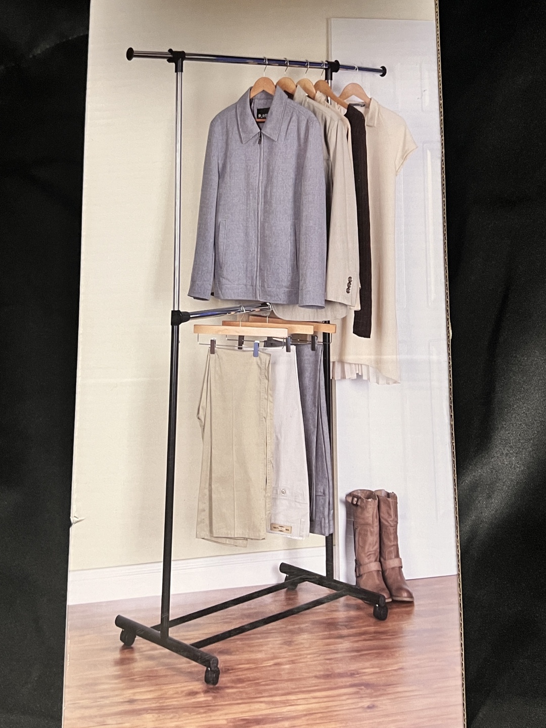 Double Garment Rack with 50 Hangers