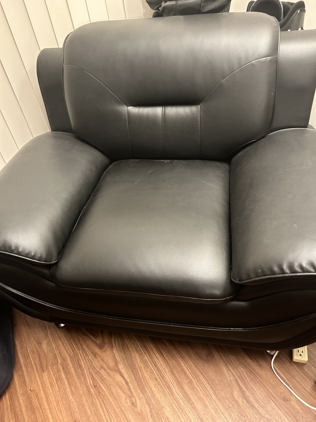 Black Leather Loveseat and single seat - photo 2