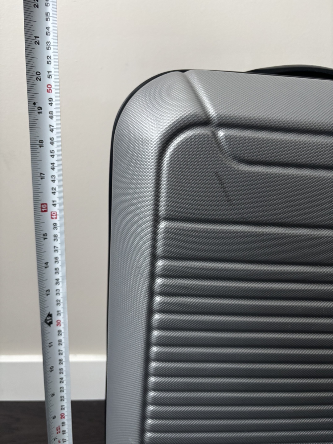 SwissGear Carry-On Suitcase - photo 2