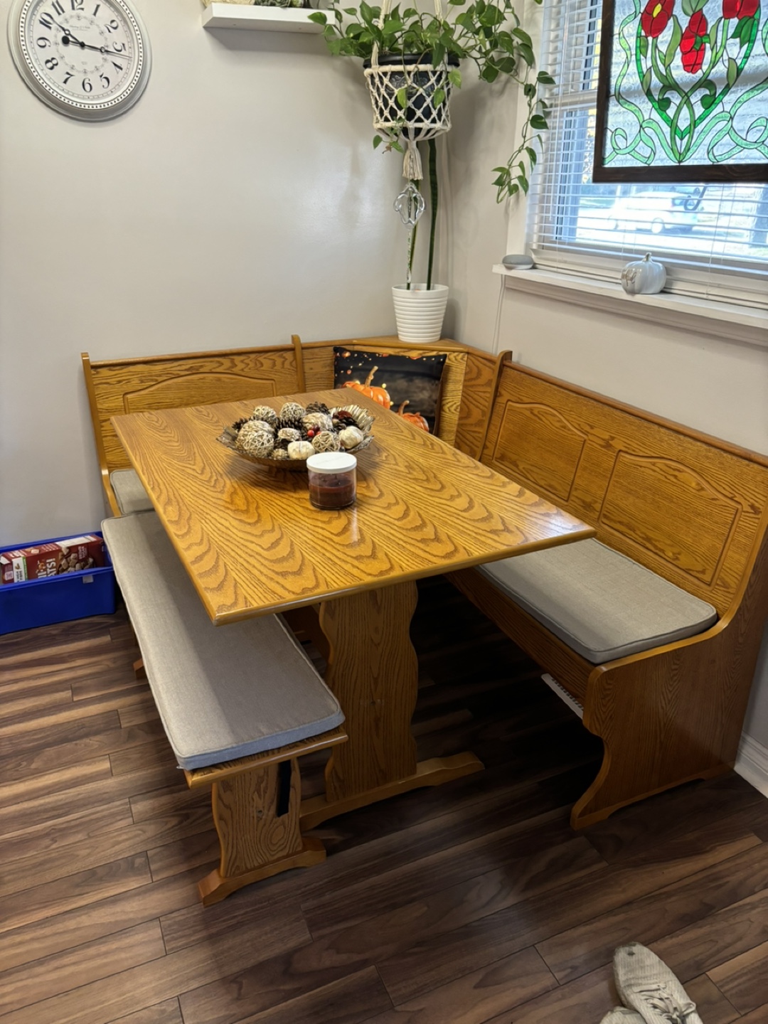 Corner Kitchen Table and Bench Set