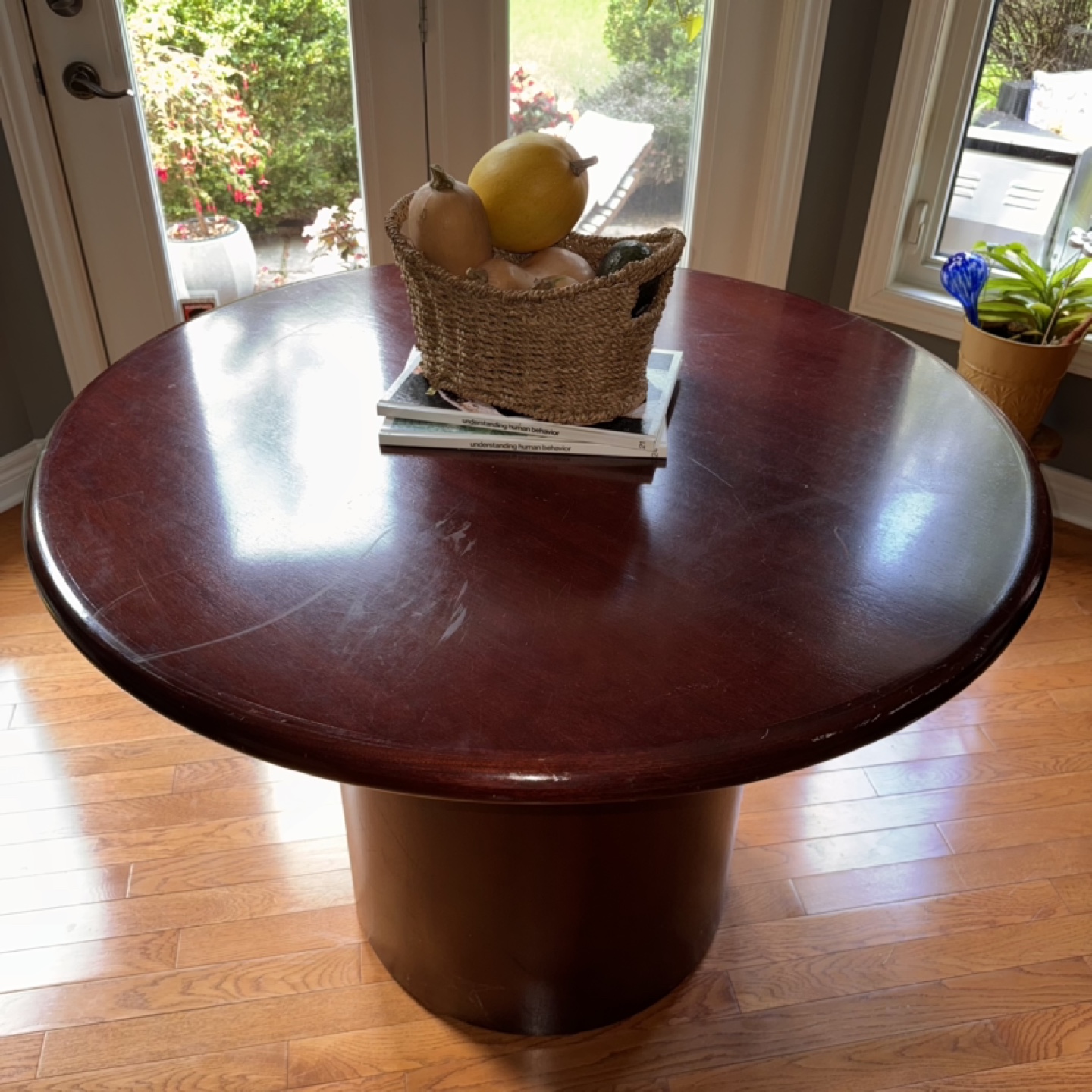 Round Wooden Dining Table - photo 2