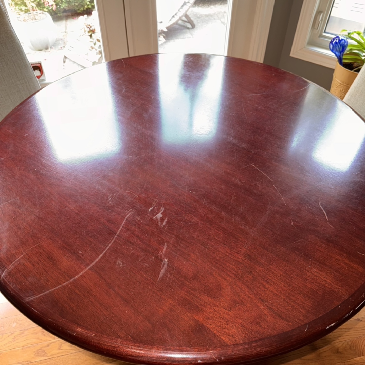Round Wooden Dining Table - photo 3
