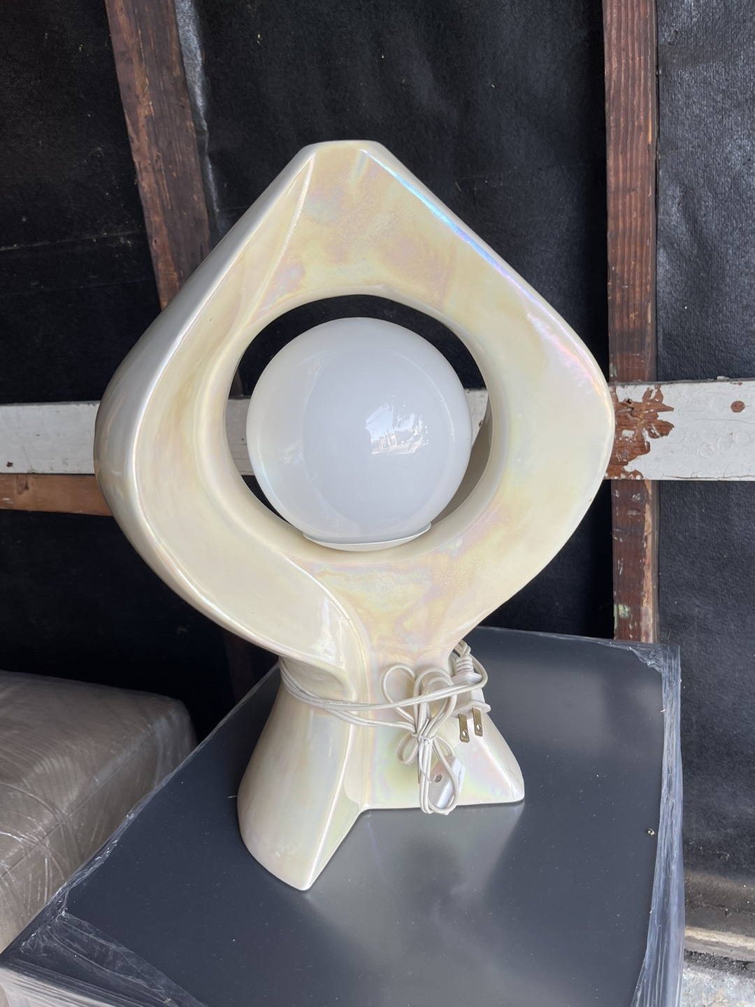 Mid-Century Modern Table Lamp - photo 2