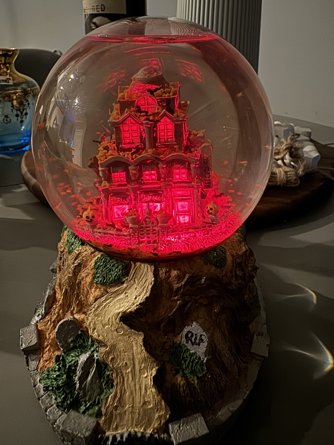 Haunted Starbucks Snow Globe - photo 2