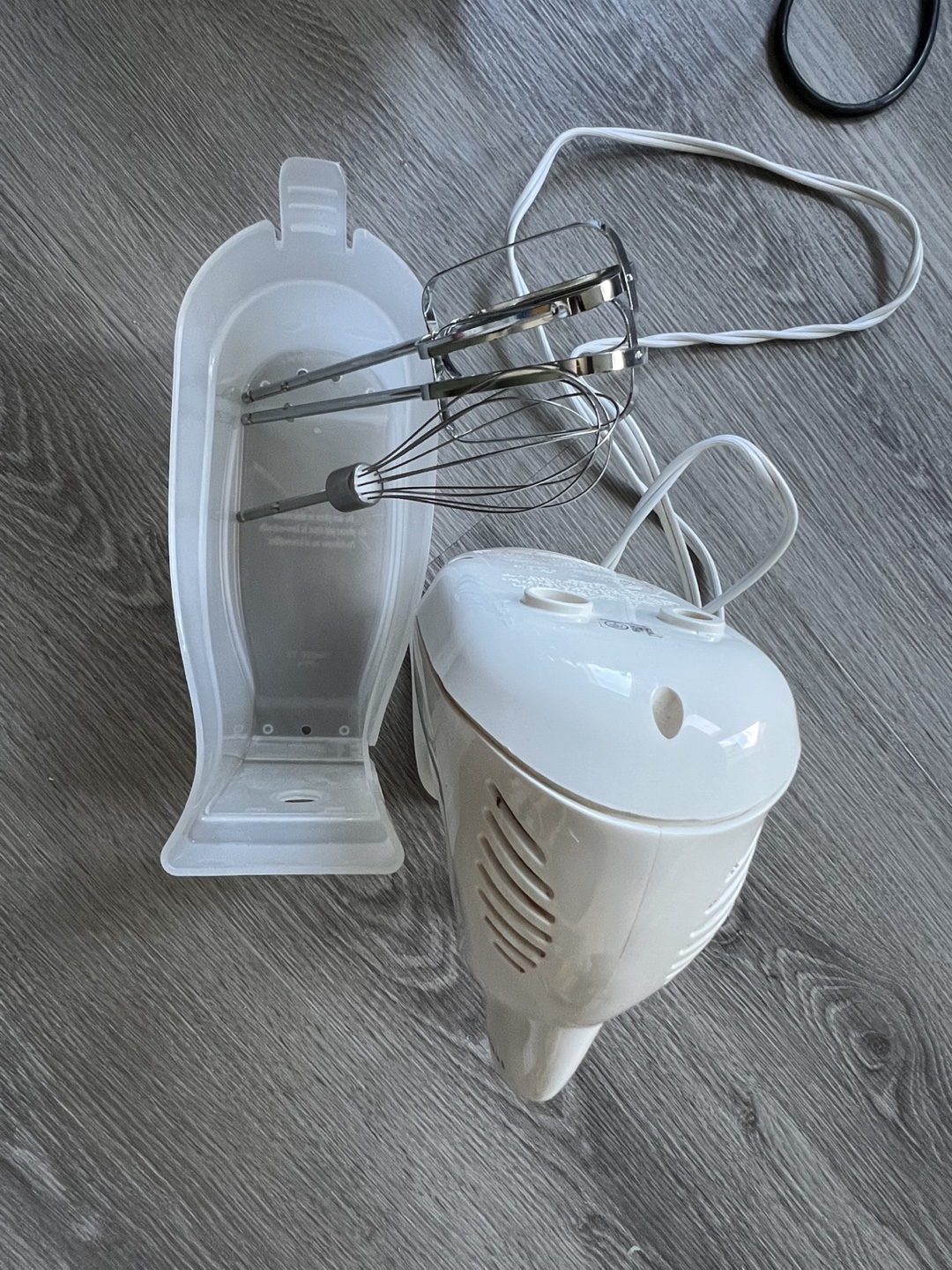 Hamilton Beach Hand Mixer - photo 3