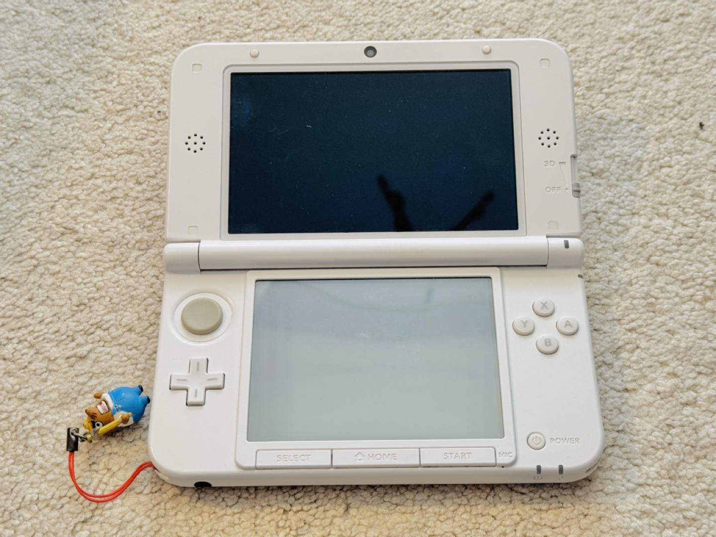 Nintendo 3DS XL Animal Crossing Edition Bundle - photo 3