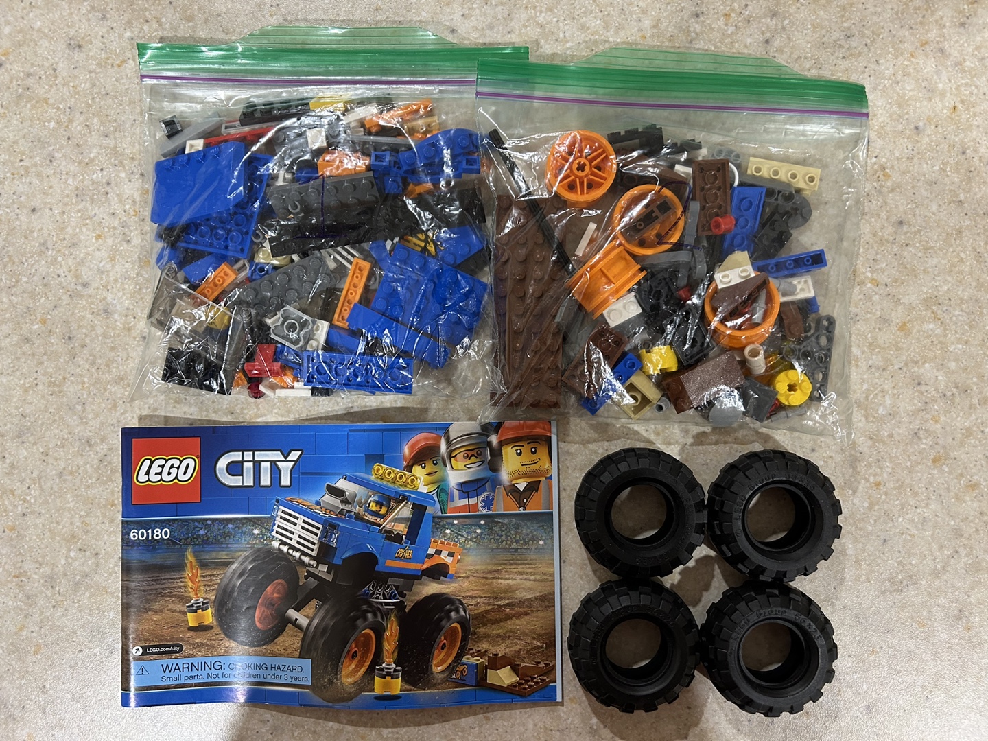 LEGO City Monster Truck 60180 - photo 2