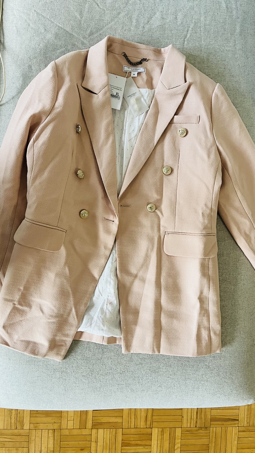 Belle And Bloom Princess Polina Textured Weave Blazer in Pink - photo 3
