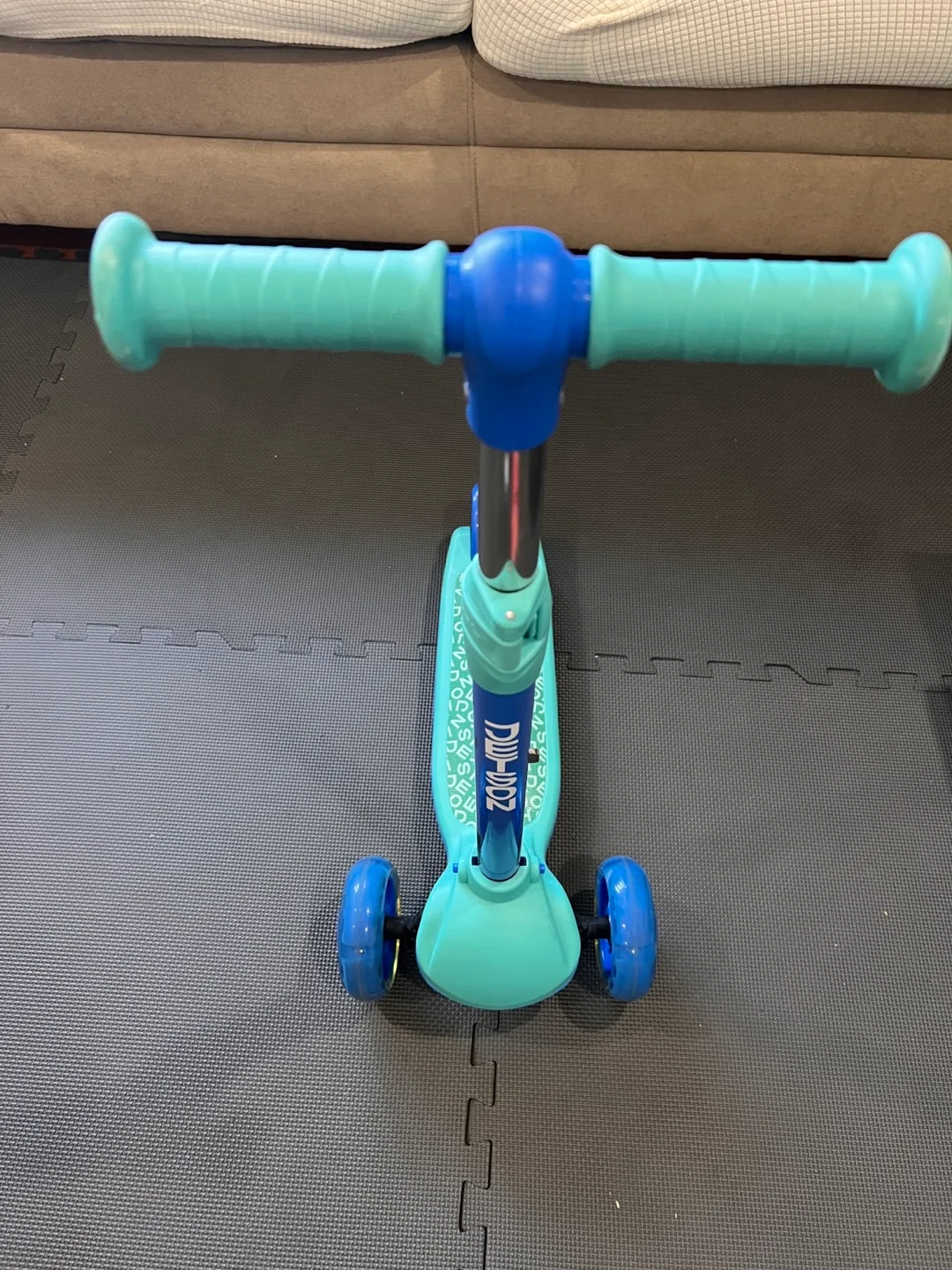 Jetson  Scooter thumbnail