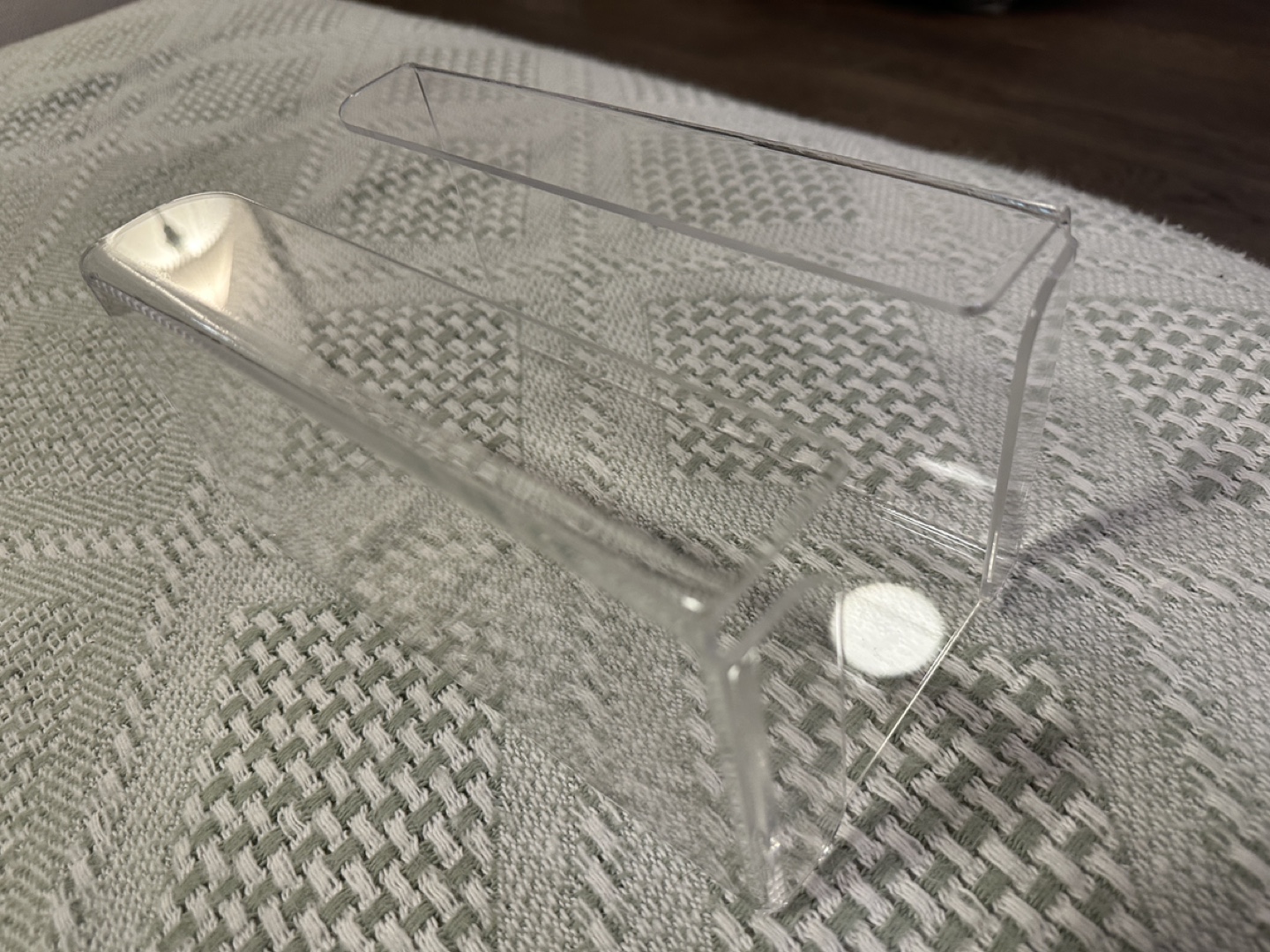 Acrylic Tissue Box Holder - photo 2