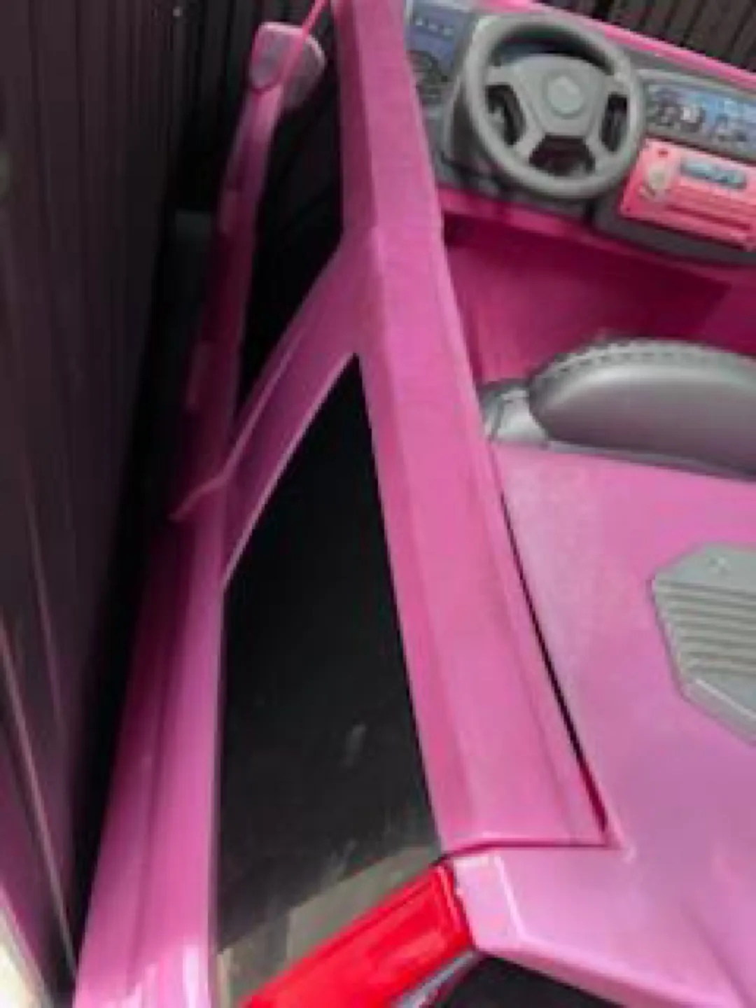 Pink Cadillac Ride-On Car image indicator(3)