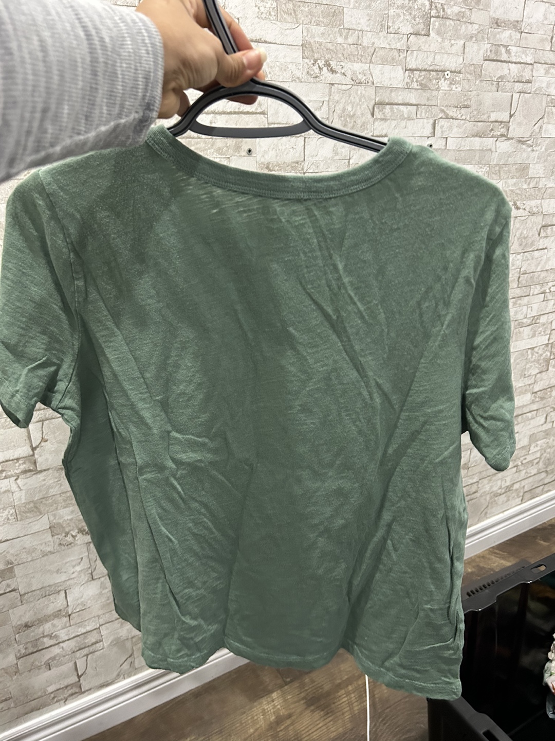 Old Navy Green T-Shirt Medium - photo 2
