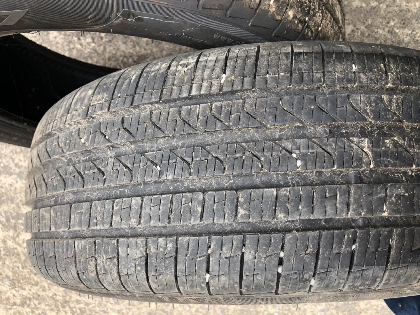 Pirelli Cinturato P7 Tires image indicator(2)