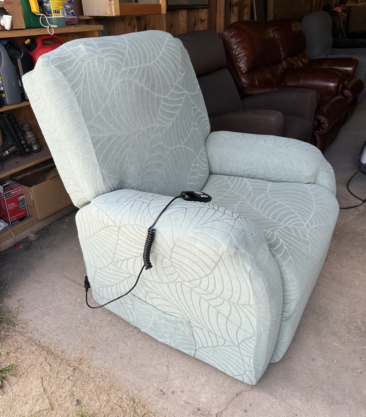 Electric lift Recliner - photo 2