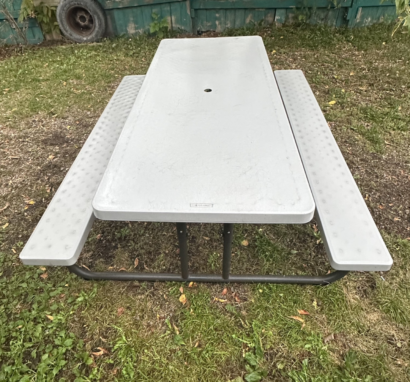 Picnic Table - photo 2