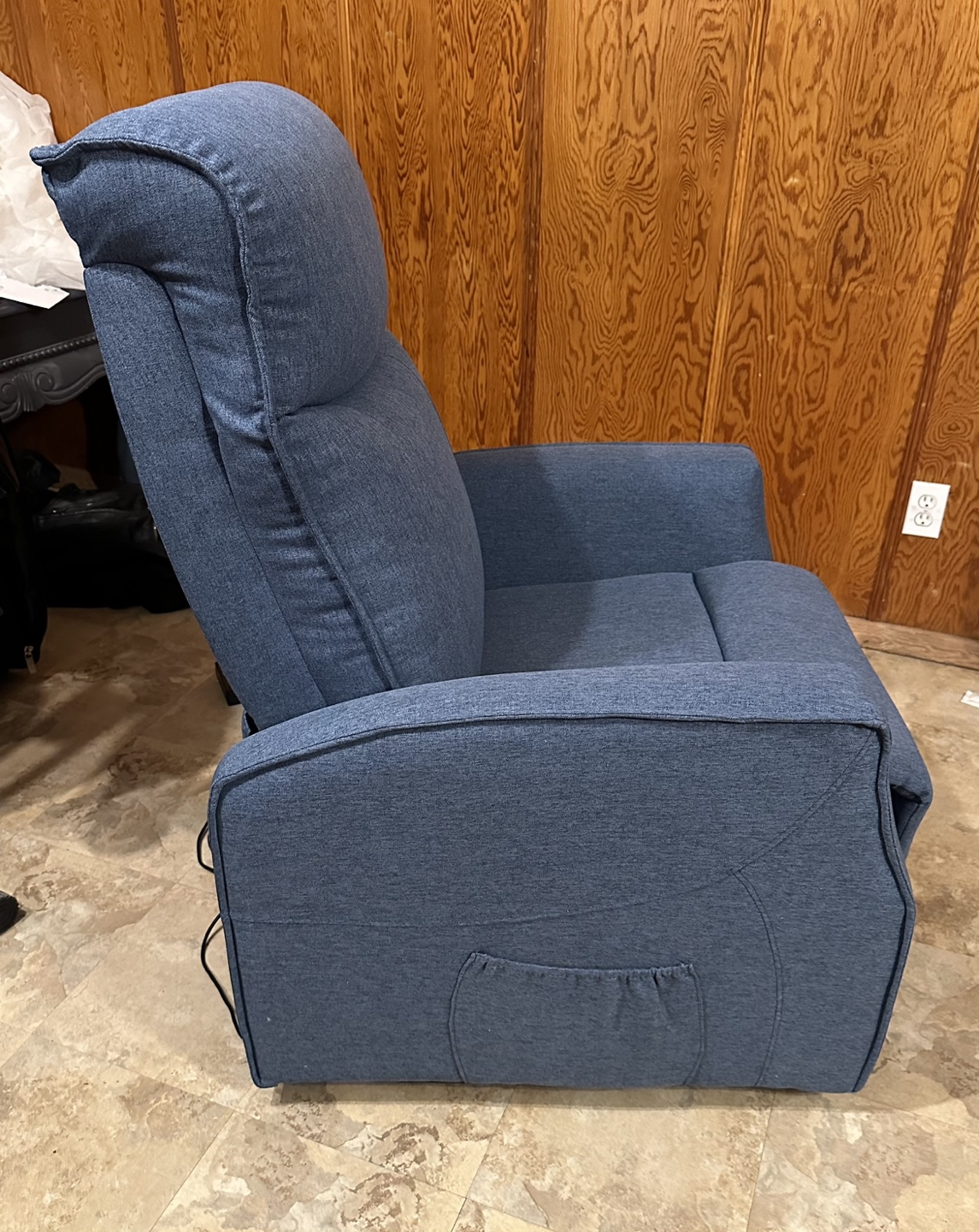 Electric Lift Recliner - photo 4