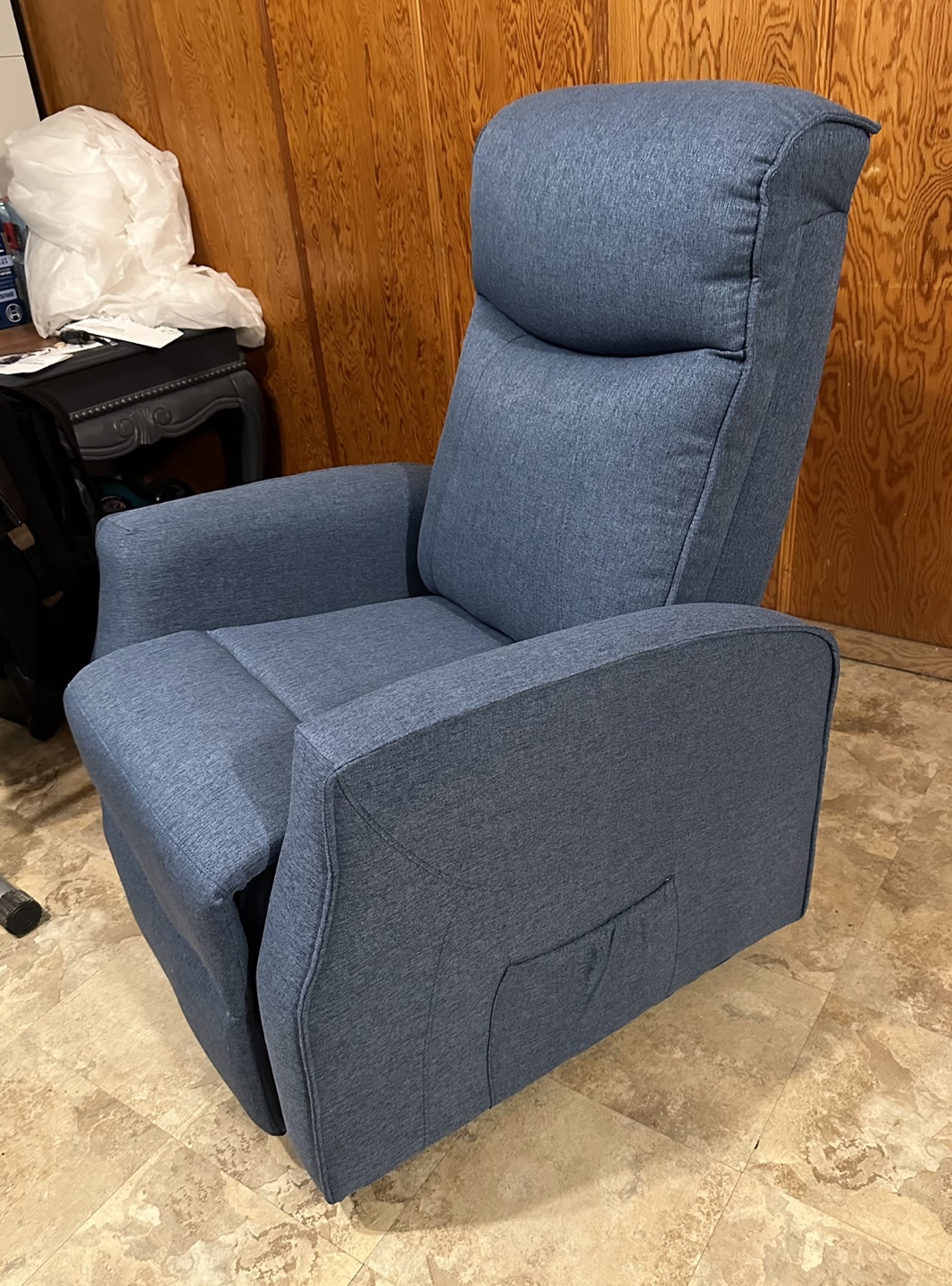 Electric Lift Recliner - photo 3