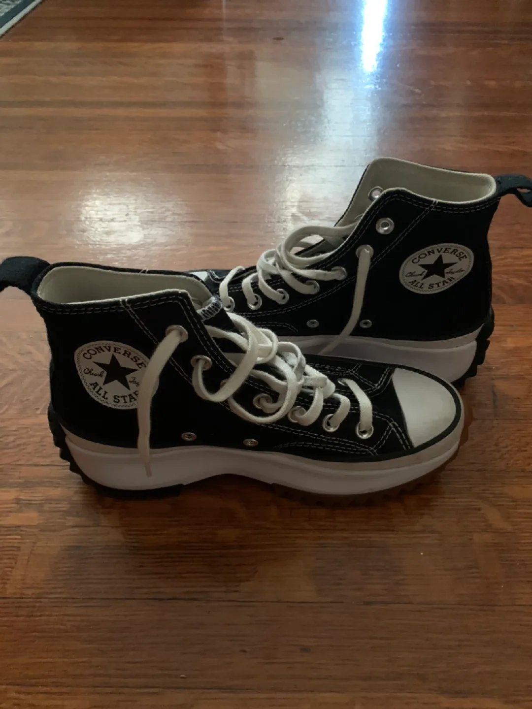 Converse Run Star Hike High Top image indicator(2)