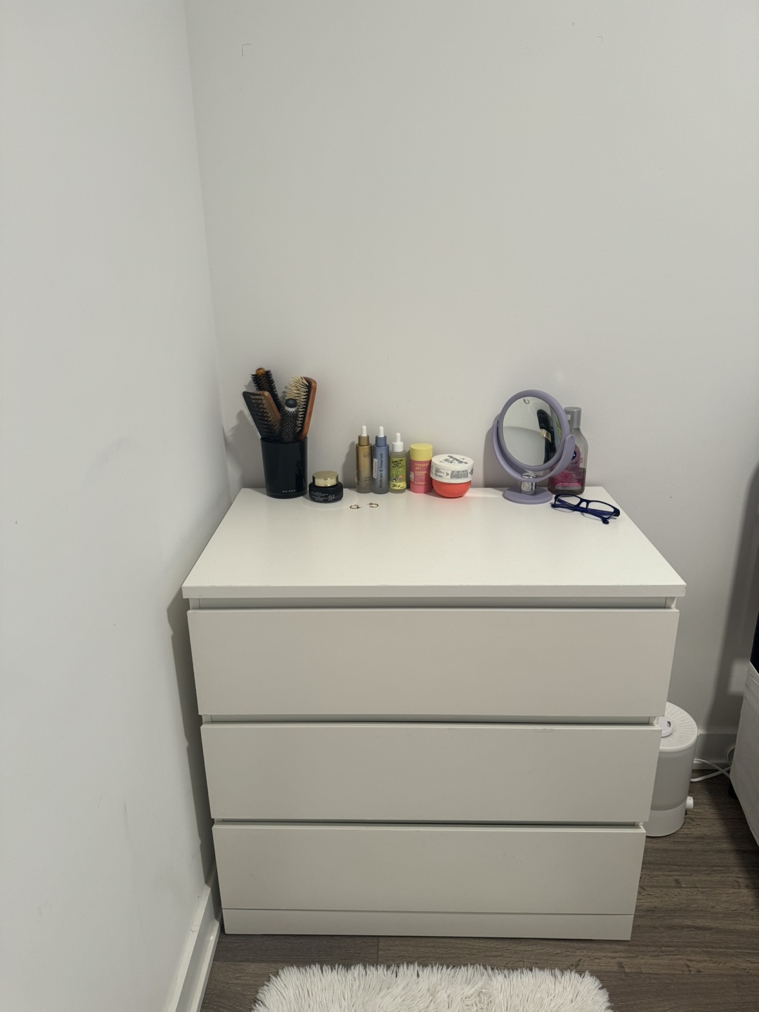 White 3 Drawer Dresser/ Ikea