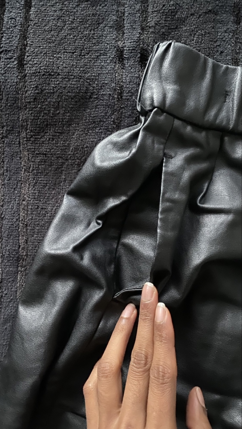 Aritzia Wilfred Free Faux Leather Skirt w/ pockets - photo 2