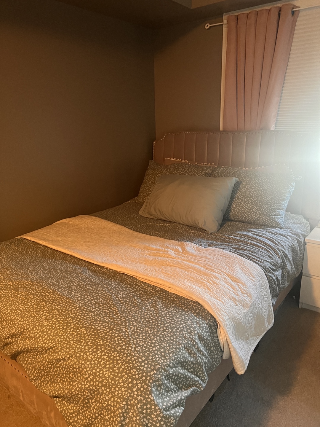 Bed and Mattress. Queen Size - photo 5