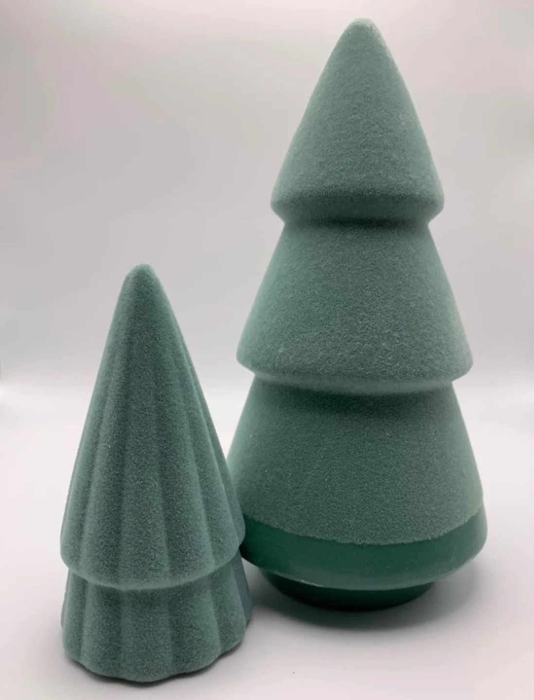 Velvet Christmas Tree Display (set of 2) image indicator(3)