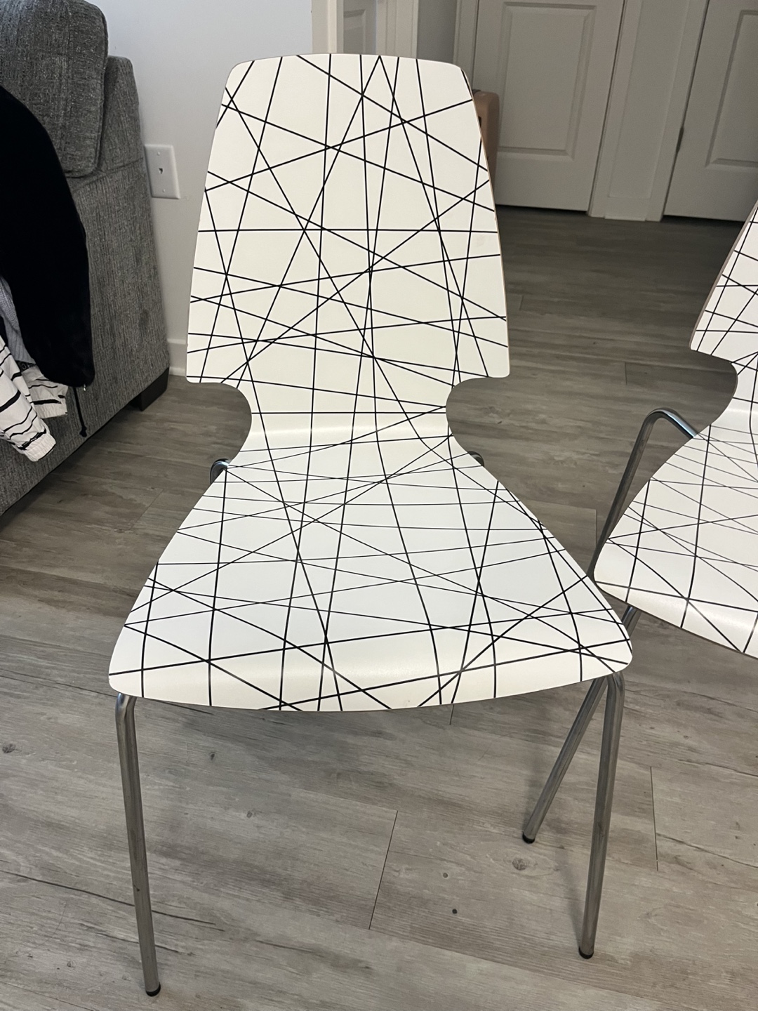 Set of 4 Dining Chairs - photo 3