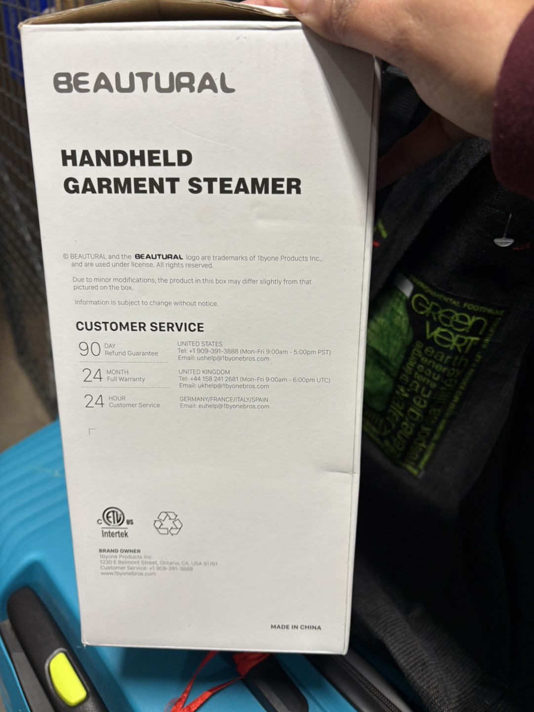 Handheld garment steamer - photo 3