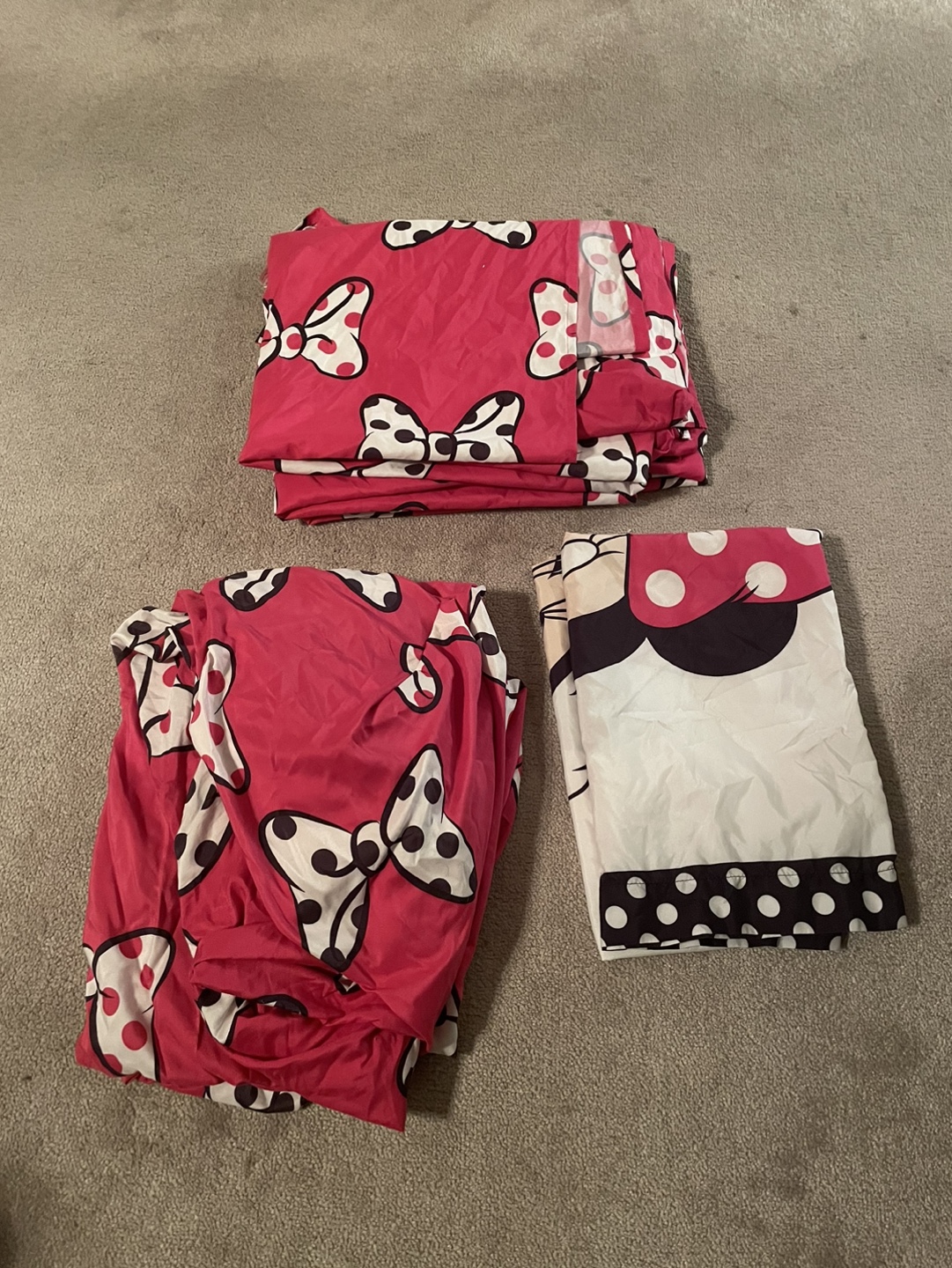 Minnie Mouse Bedding Set