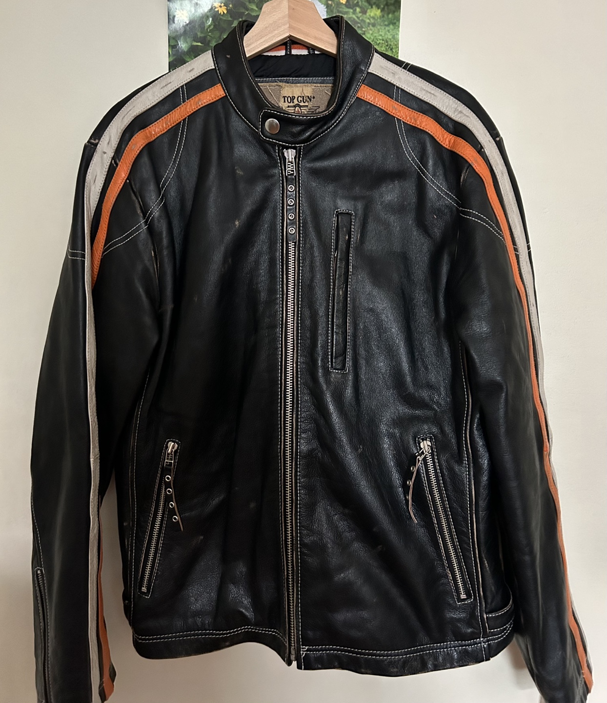 Chaqueta y perfumes - photo 4