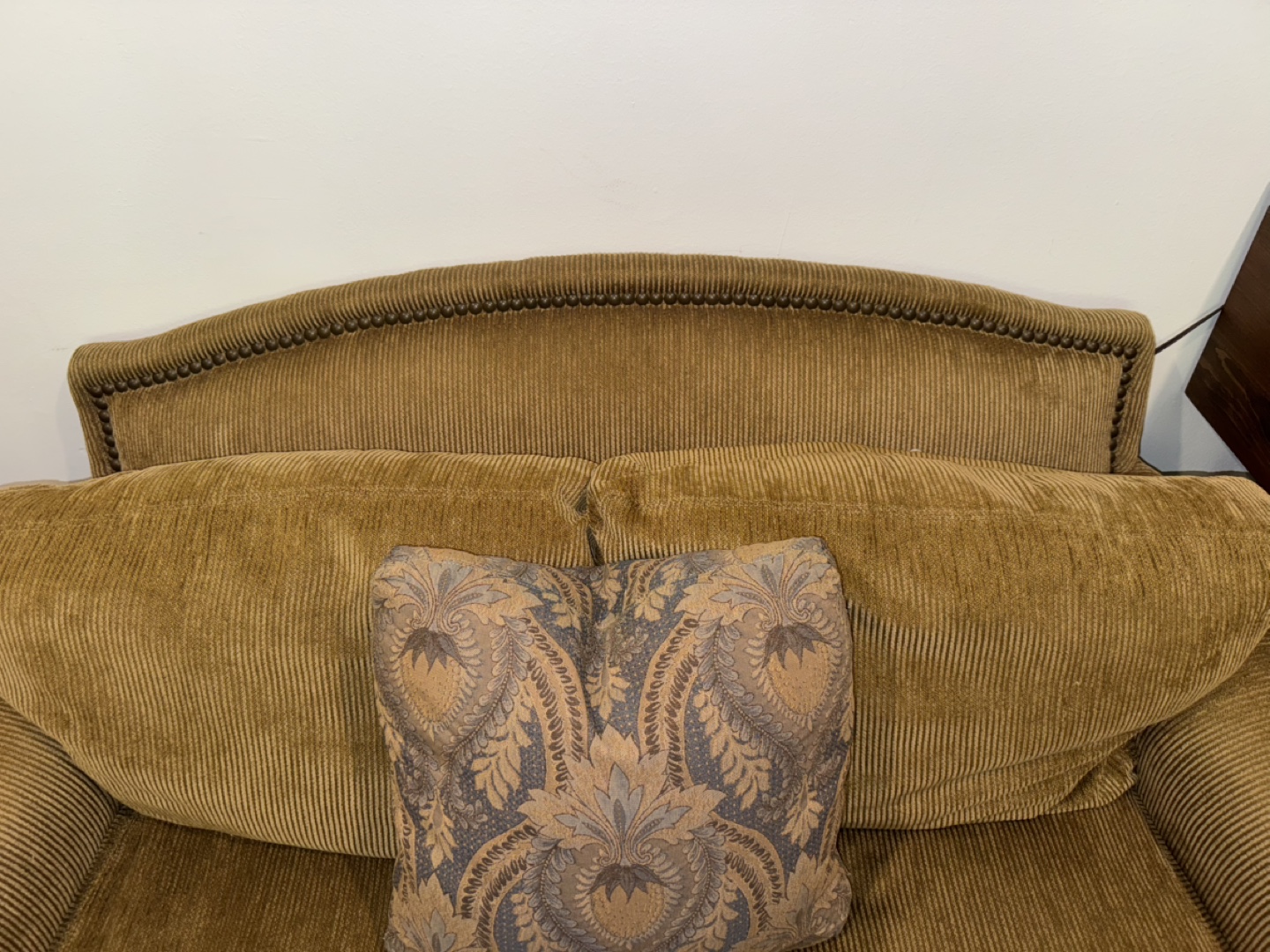 Vintage - Arched back by Lillian August Gold Corduroy Loveseat - photo 2