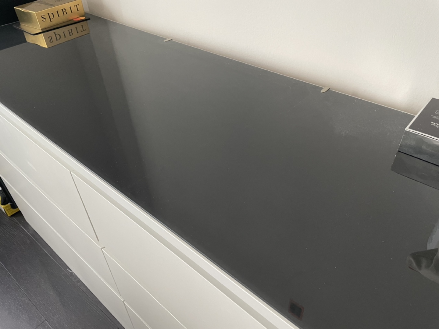 White 6-Drawer Dresser with Glass Top - photo 2