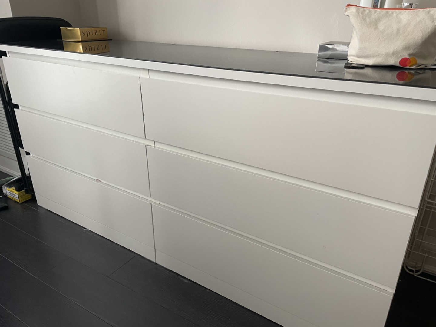 White 6-Drawer Dresser with Glass Top