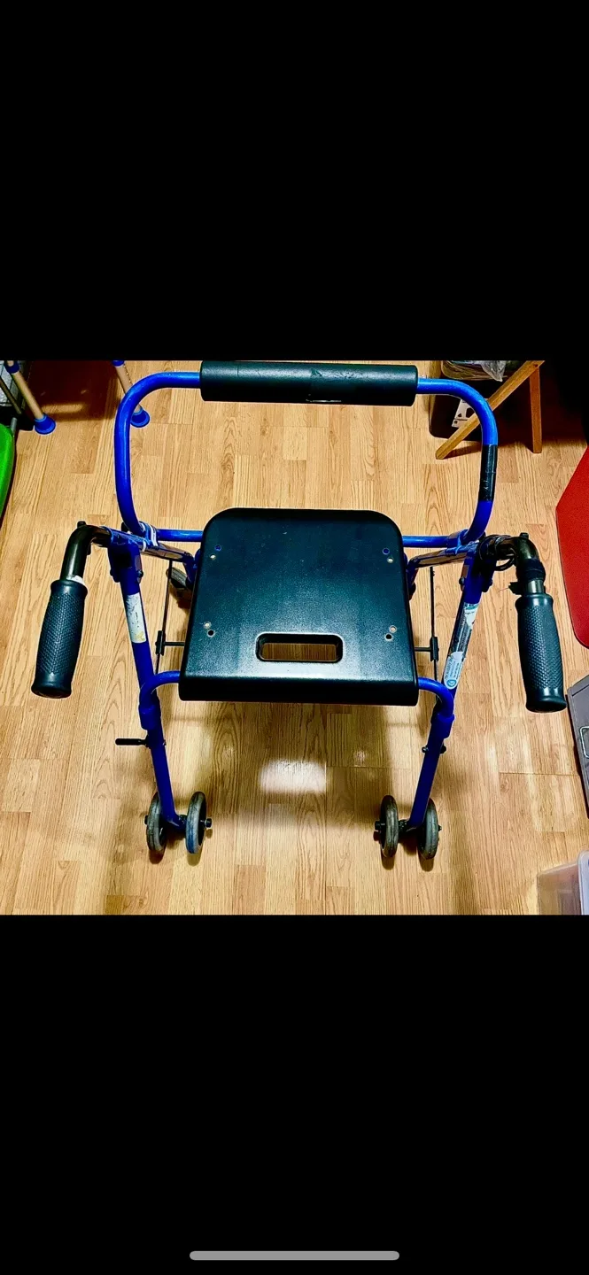 Blue Walker with Seat image indicator(4)