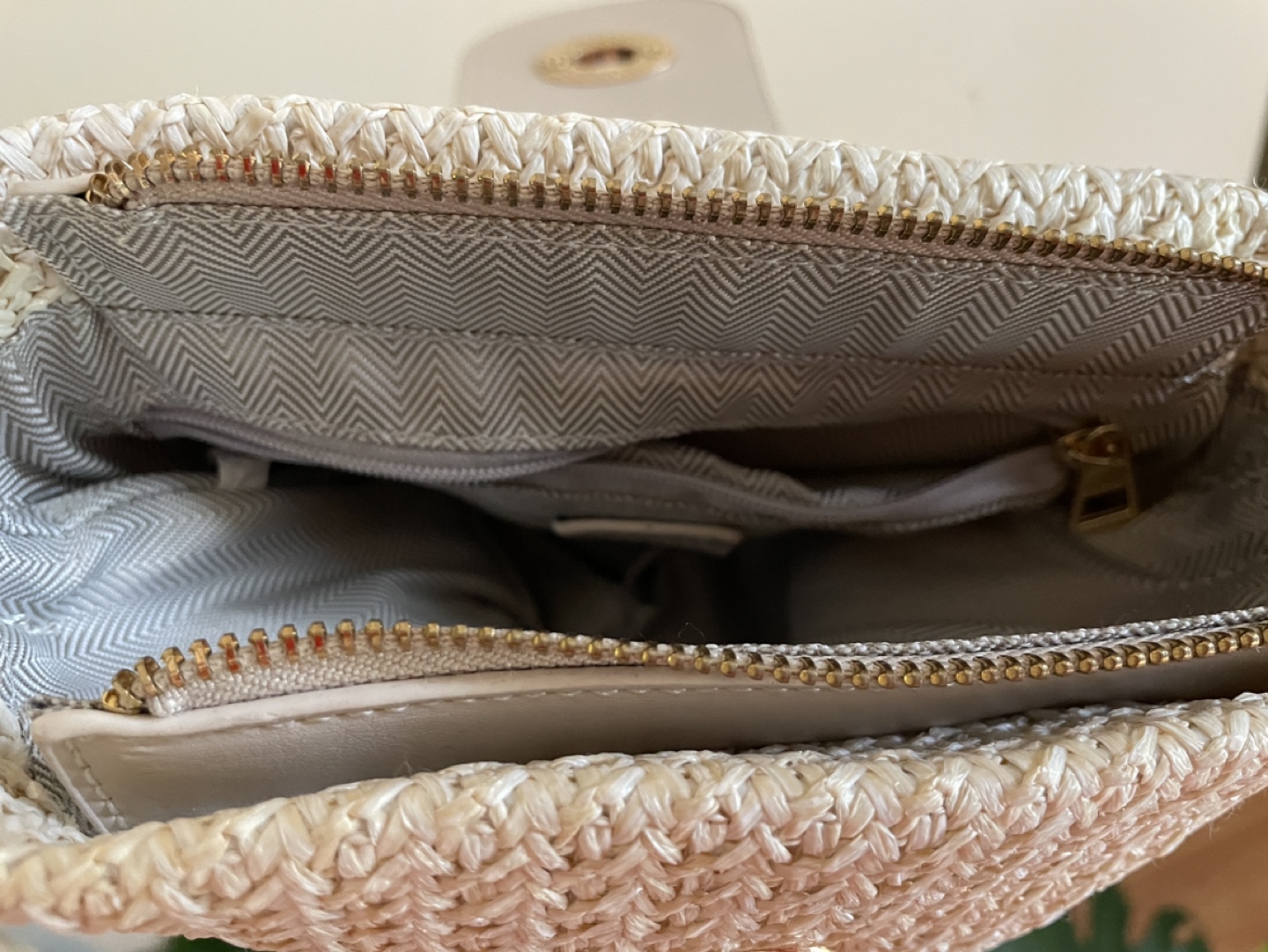 Straw Crossbody Bag - photo 4