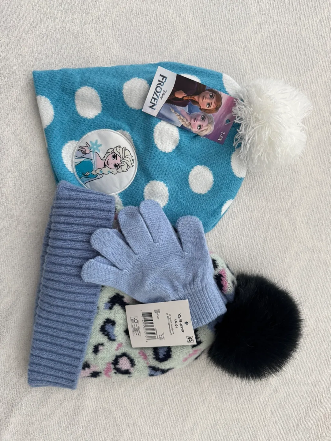 Frozen Kids Hat and Mitten Set thumbnail