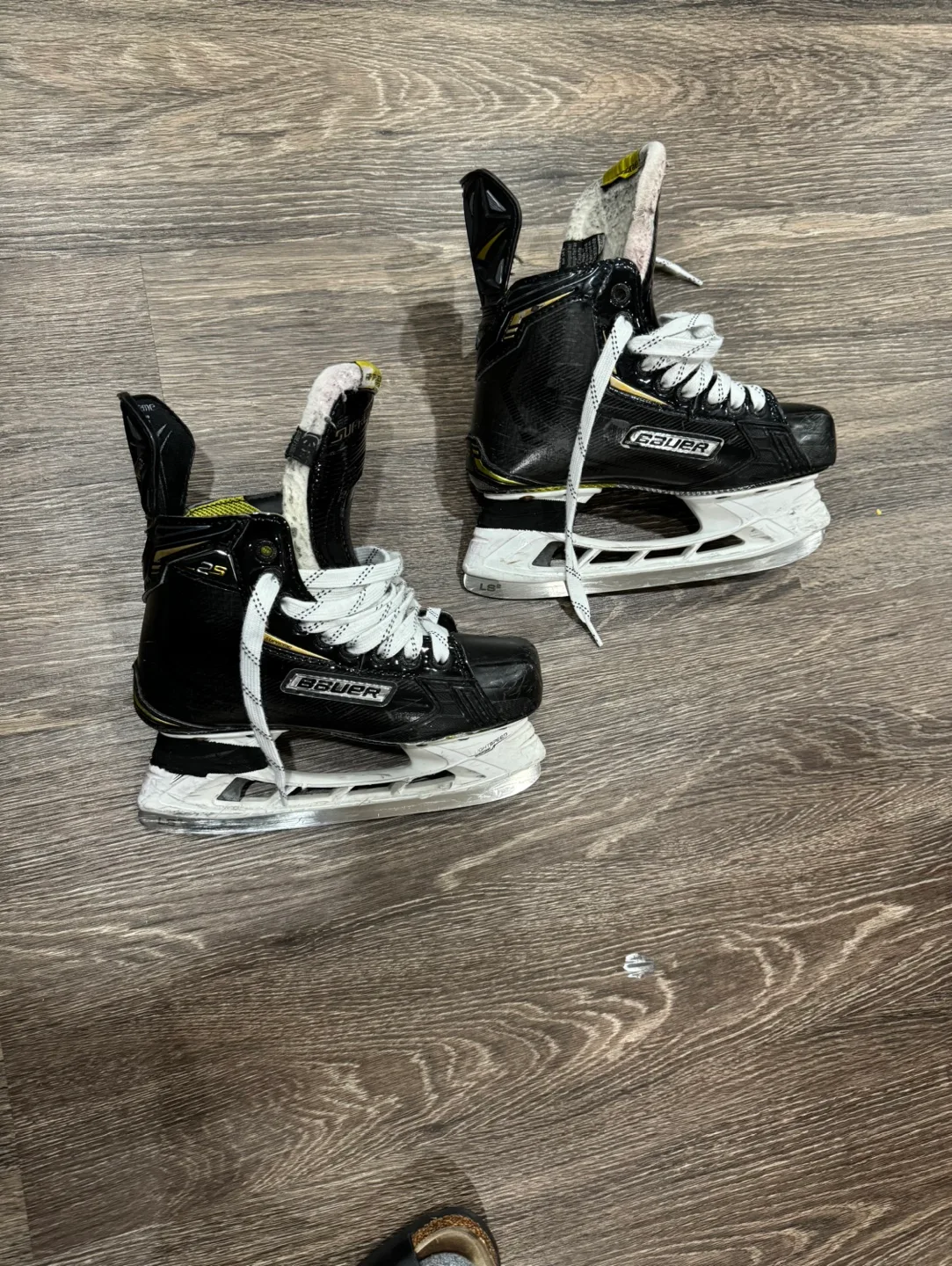 Bauer Supreme Hockey Skates image indicator(5)