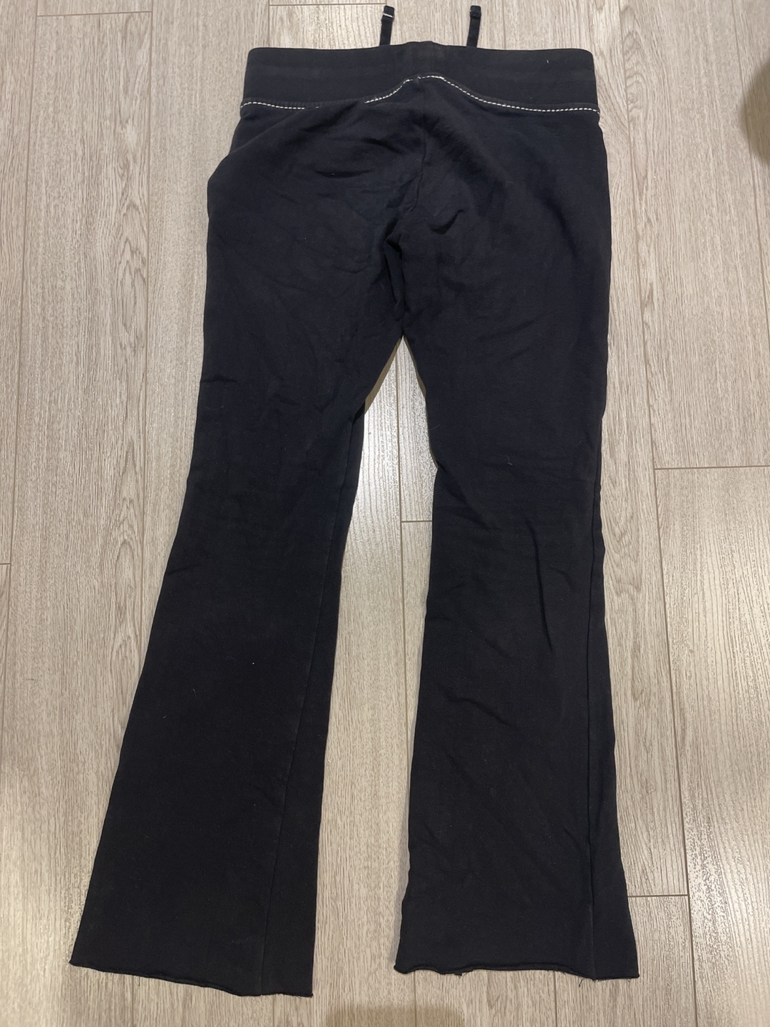 True religion flared black leggings - photo 3