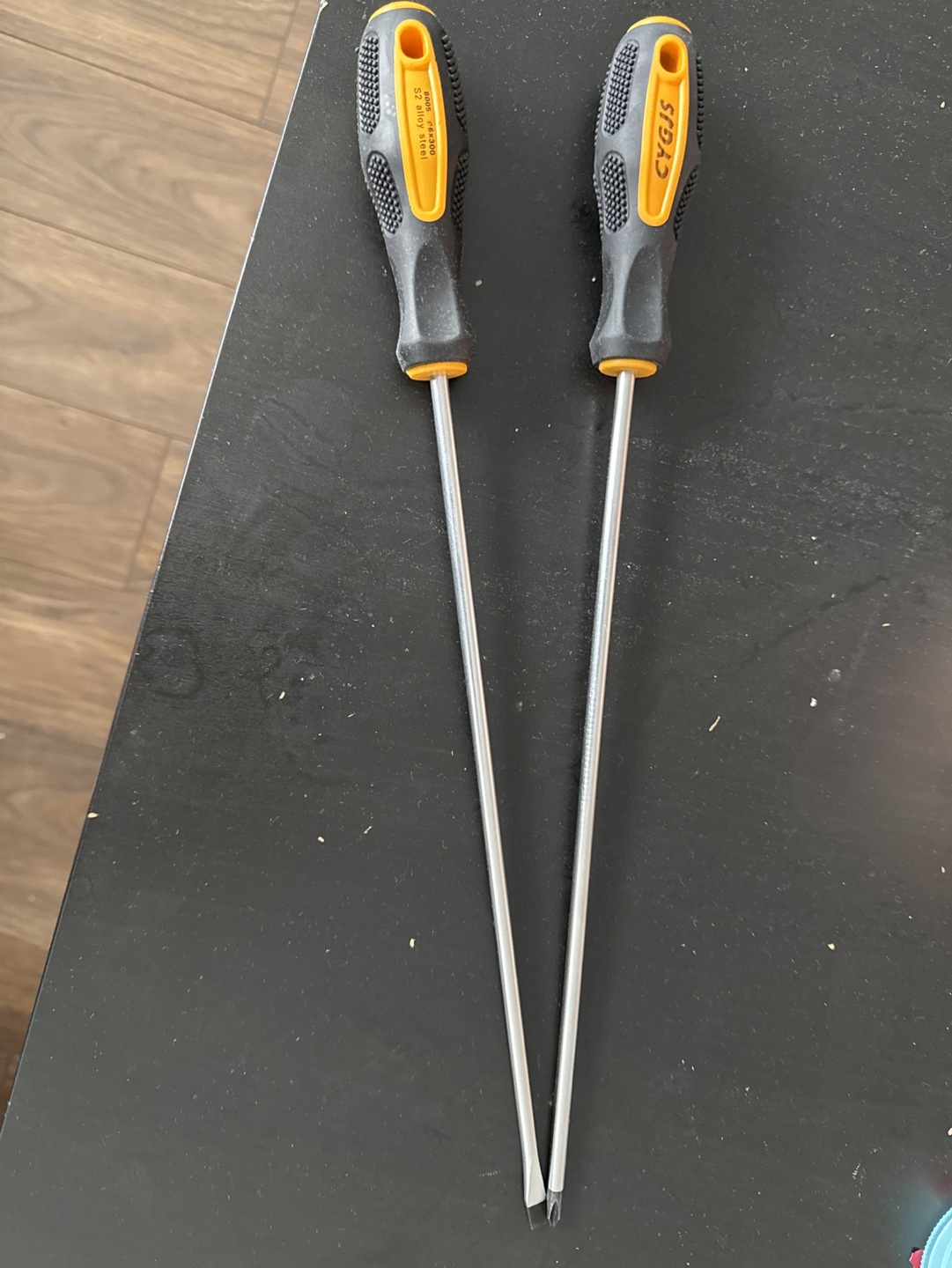 2 Pack Screwdrivers