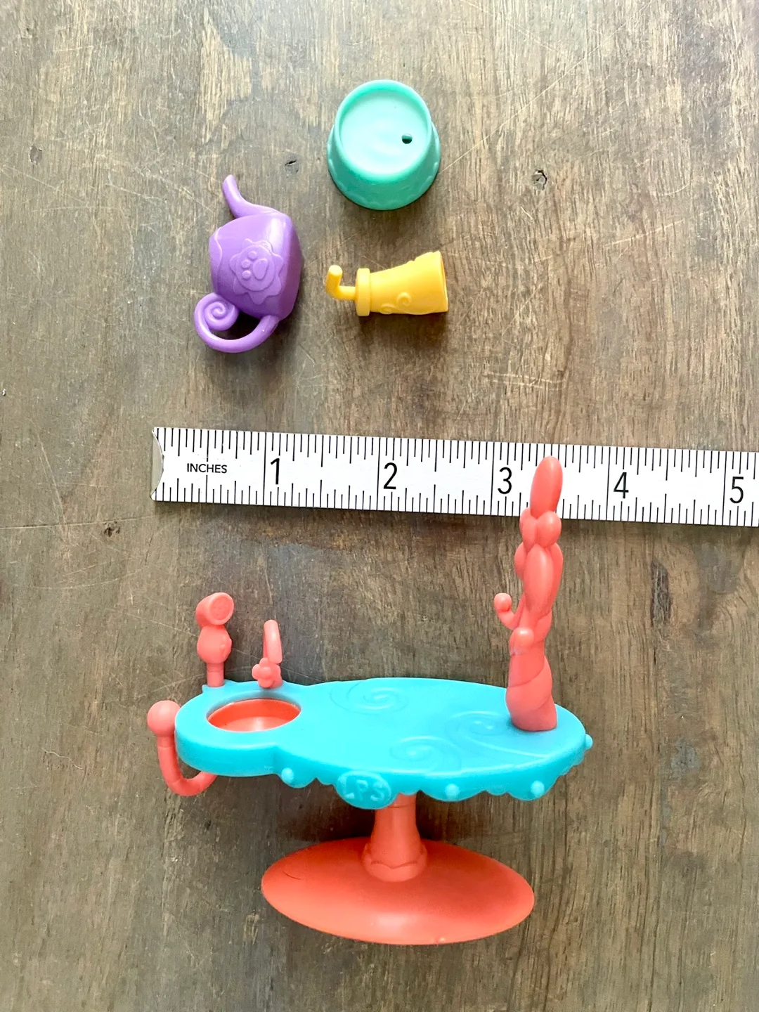 Littlest Pet Shop Salon Sink & Accessories image indicator(5)
