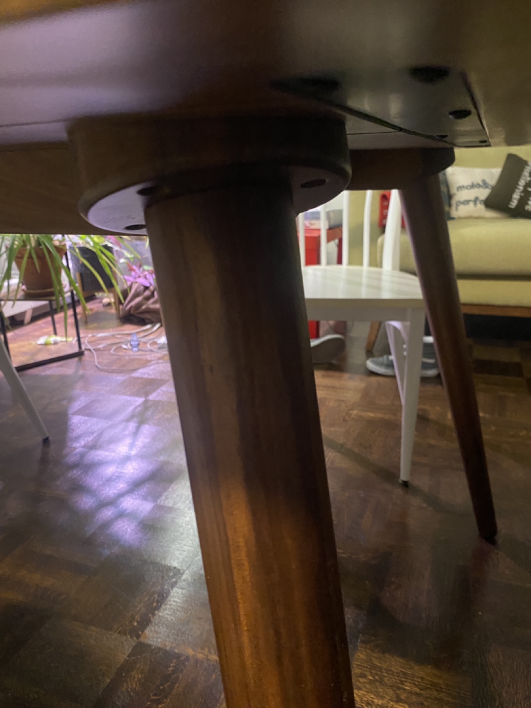 Mid-Century Modern Dining Table - photo 5