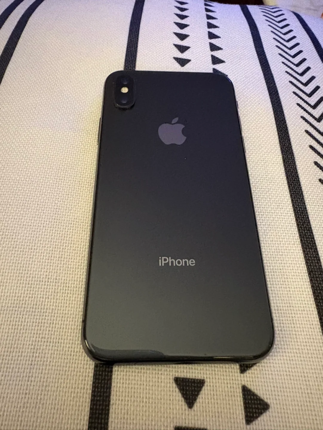 iPhone X Black thumbnail