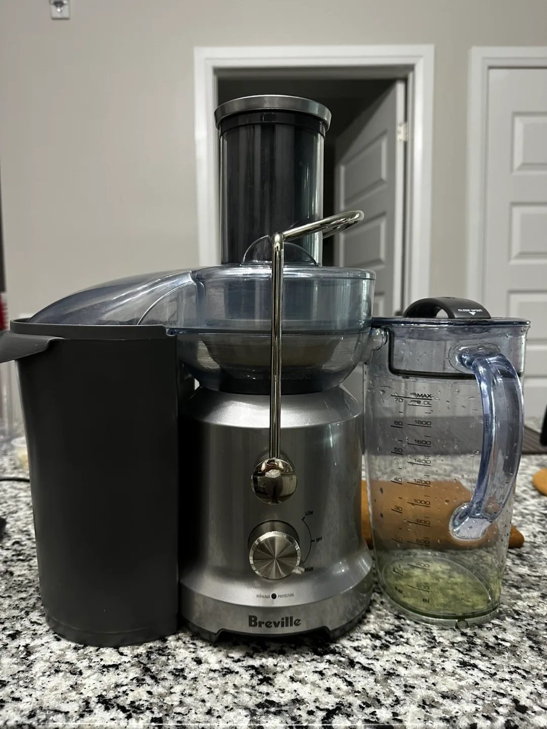 Breville Juice Fountain Cold Press Juicer thumbnail