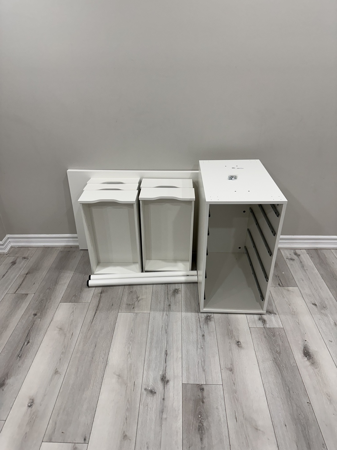 IKEA White Desk (Price Negotiable) - photo 2
