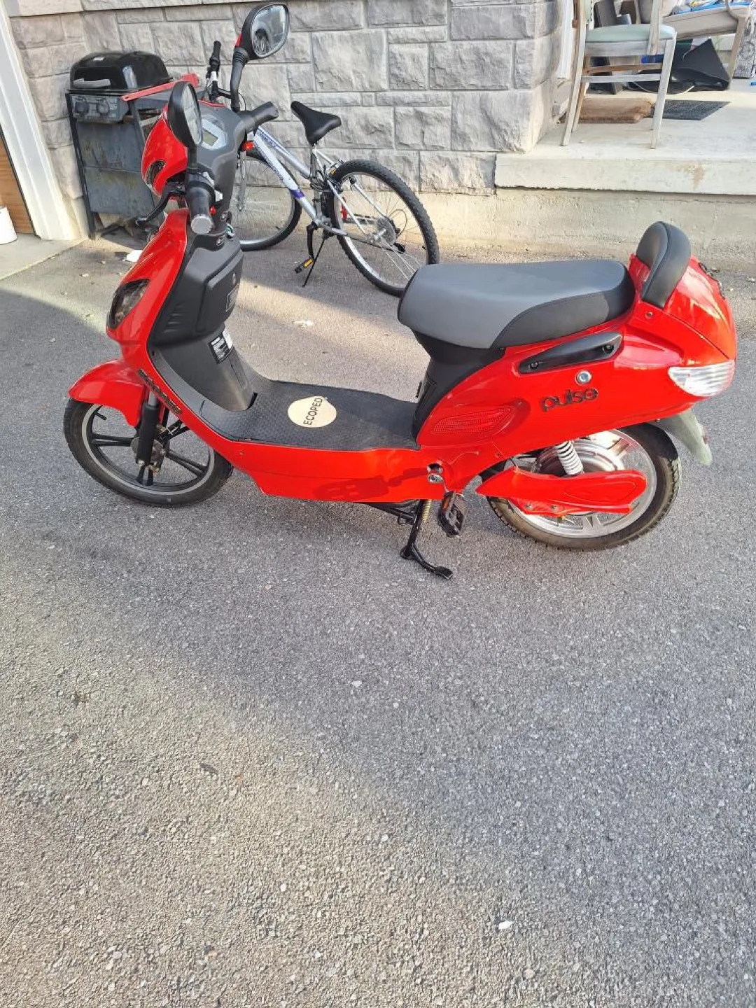 Electric Vespa image indicator(3)