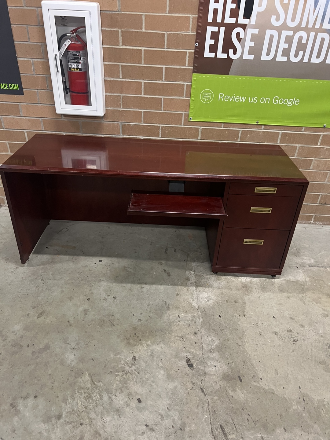 Poli executive desk w/drawers - photo 2