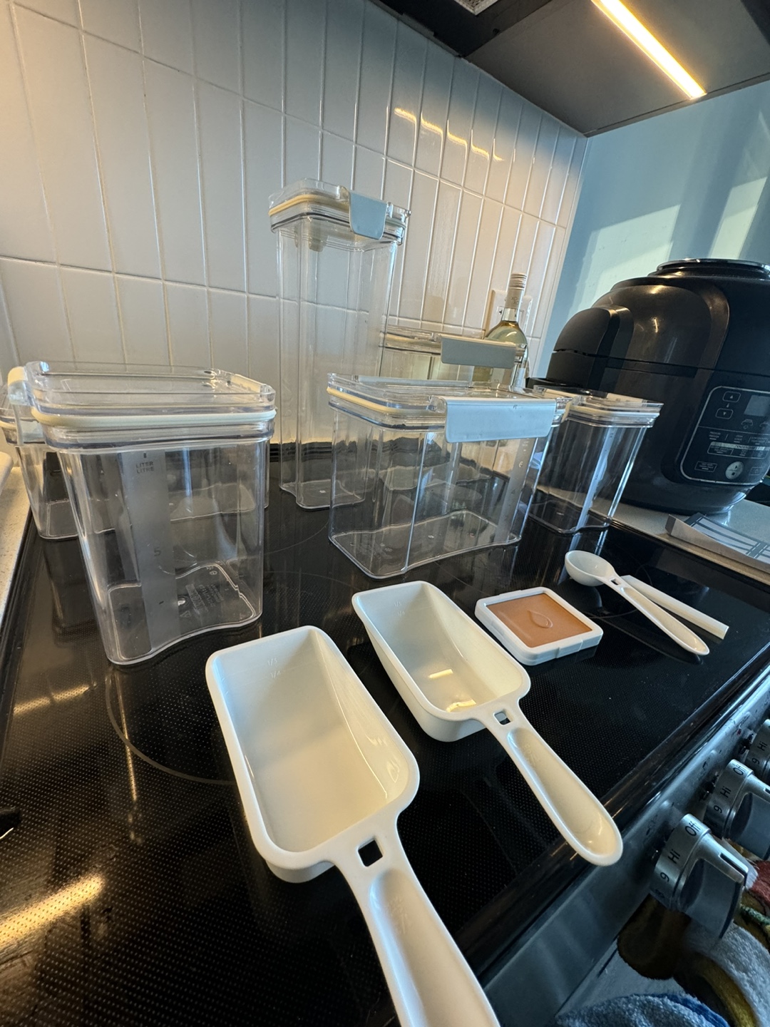 Set of 6 Clear Storage Containers with Scoops - photo 2